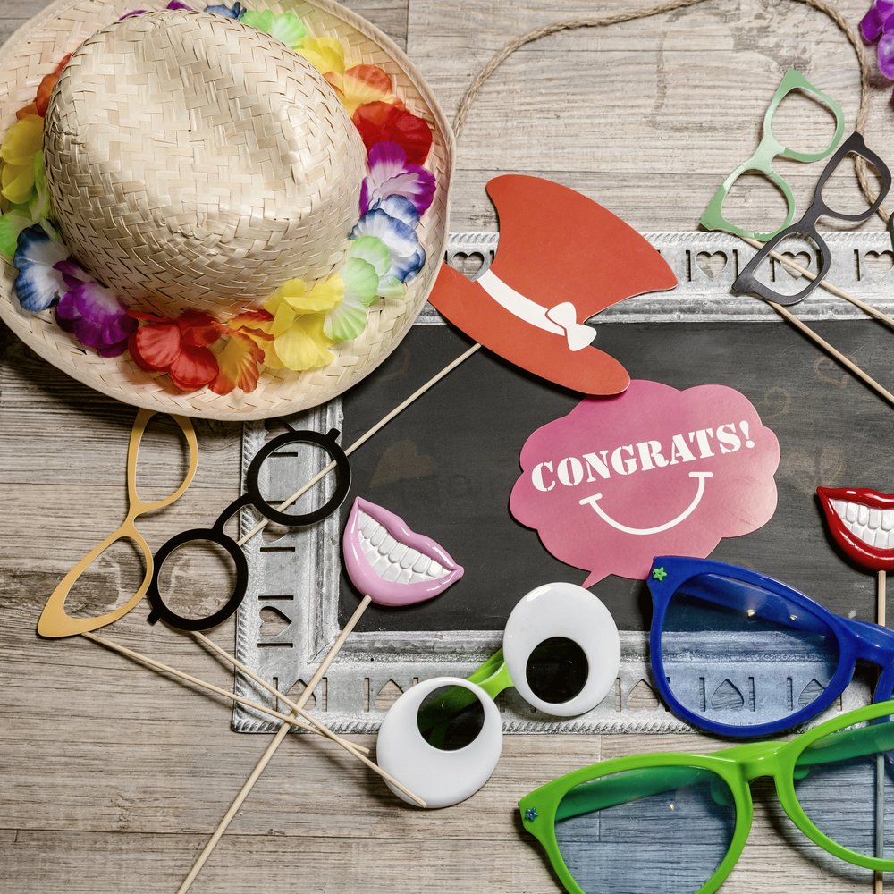 Dekorationskiste mit Fotobox-Accessoires